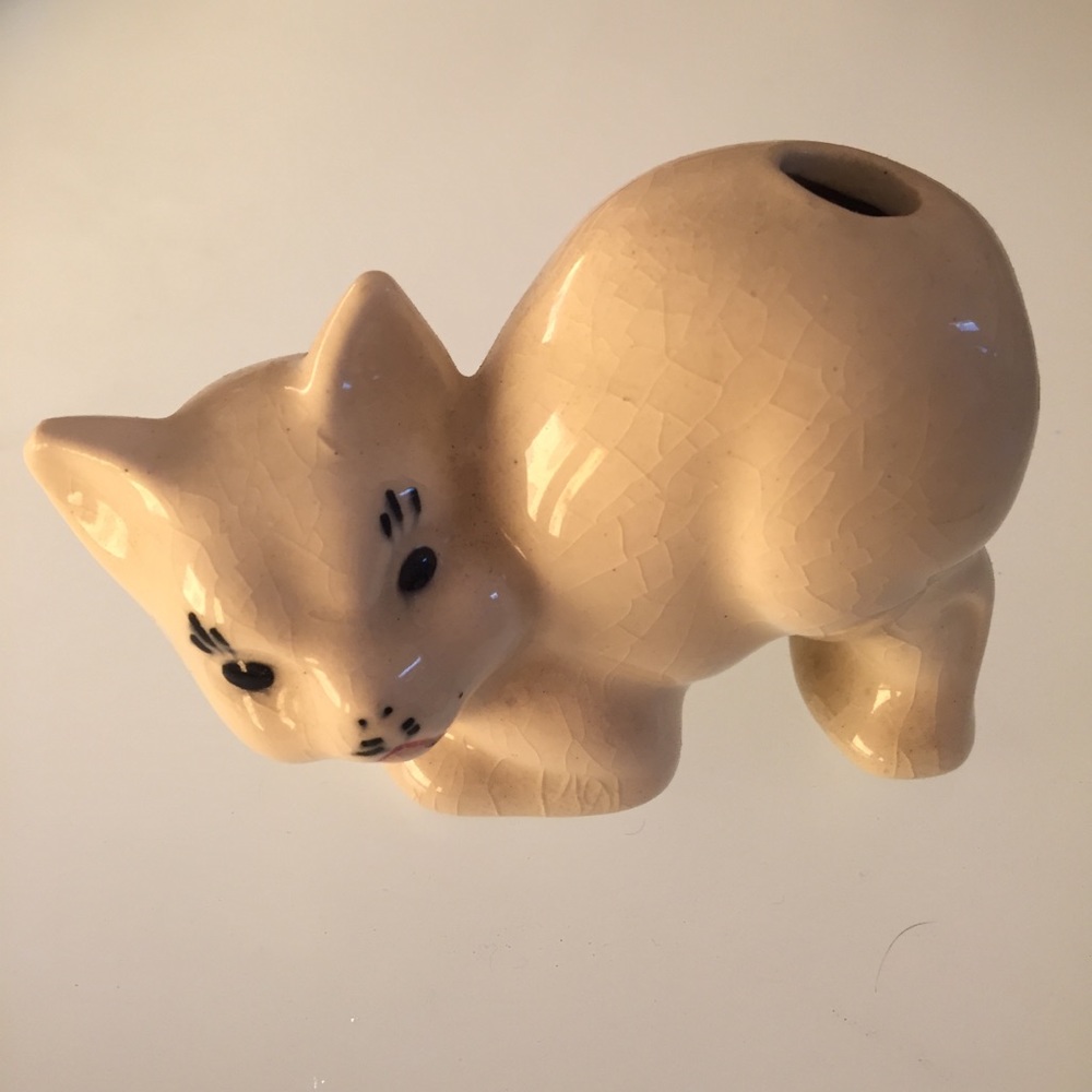 McCoy knockoff vintage cat Planter